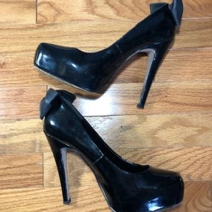 DV Dolce Vita Womens Size 7 High Heels Bow Detail